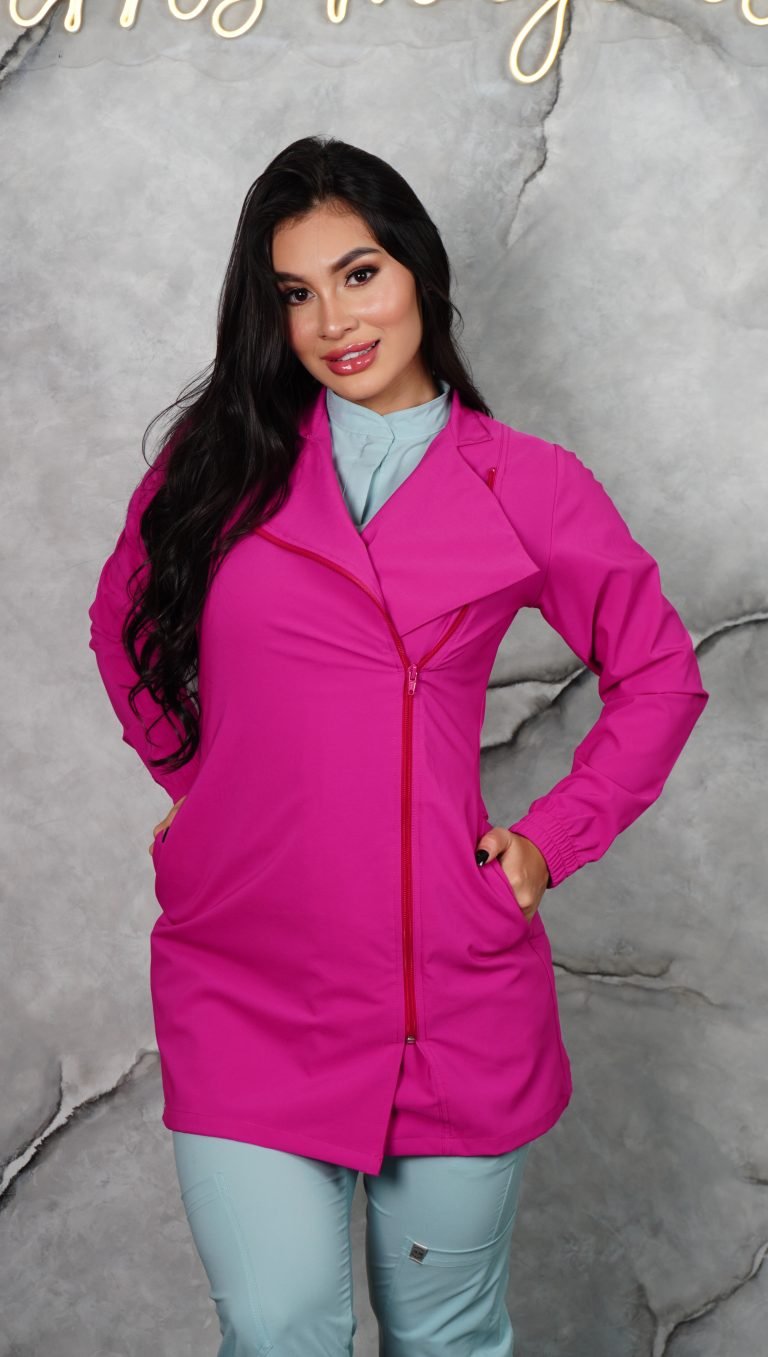 ¿Cómo elegir uniformes antifluido siendo enfermera?.