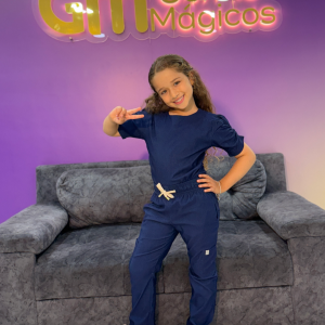 Uniforme de niña Armonía Essense